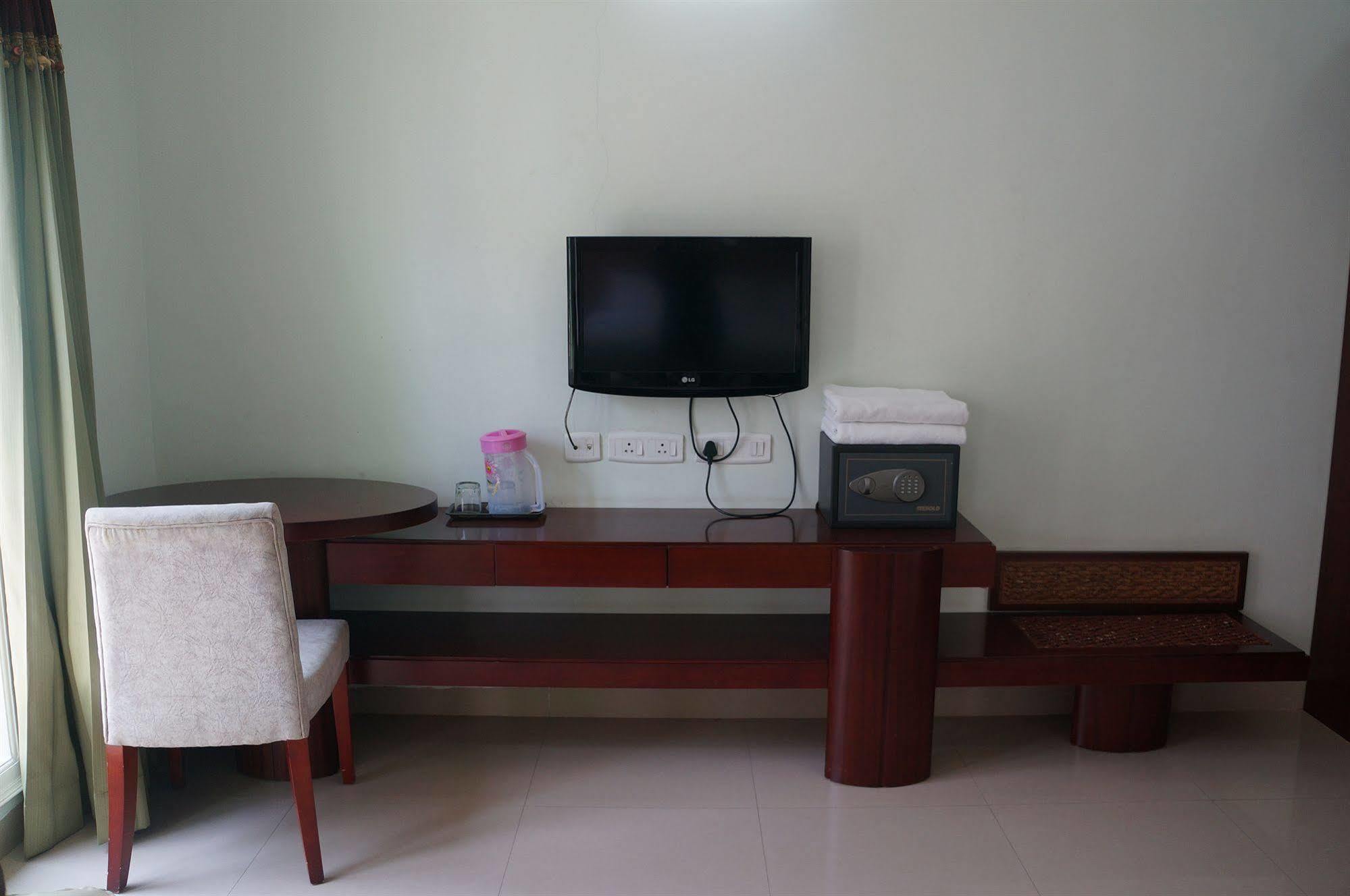 Lotels Hotel Chennai Luaran gambar