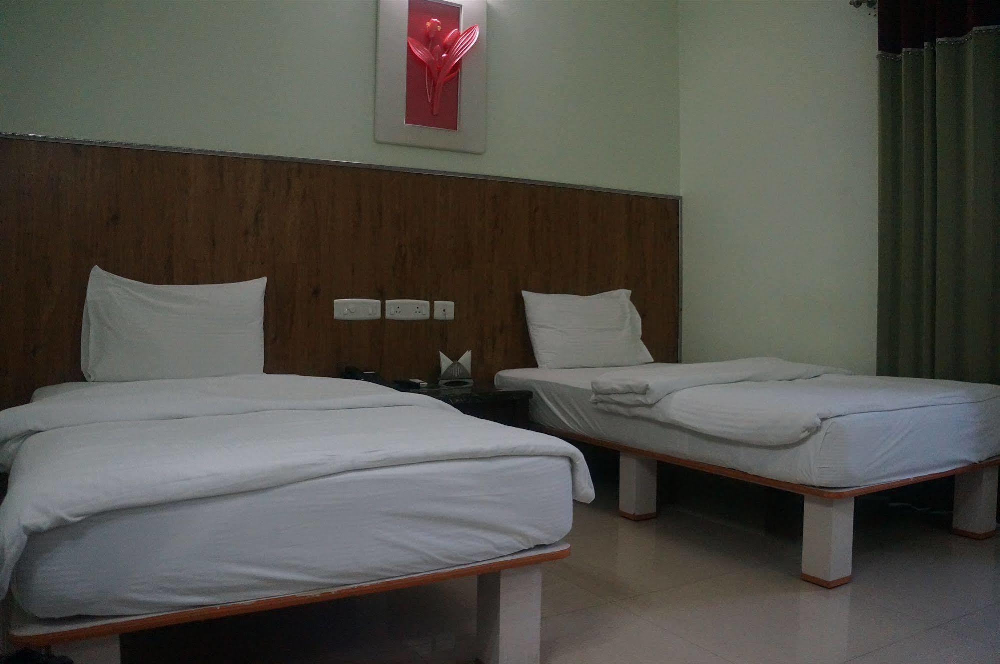 Lotels Hotel Chennai Luaran gambar